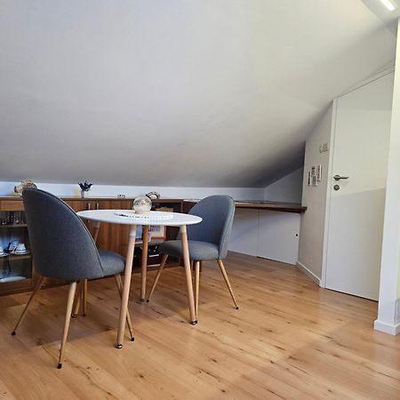 Lovely Attic Apartman-Melani 扎达尔 外观 照片